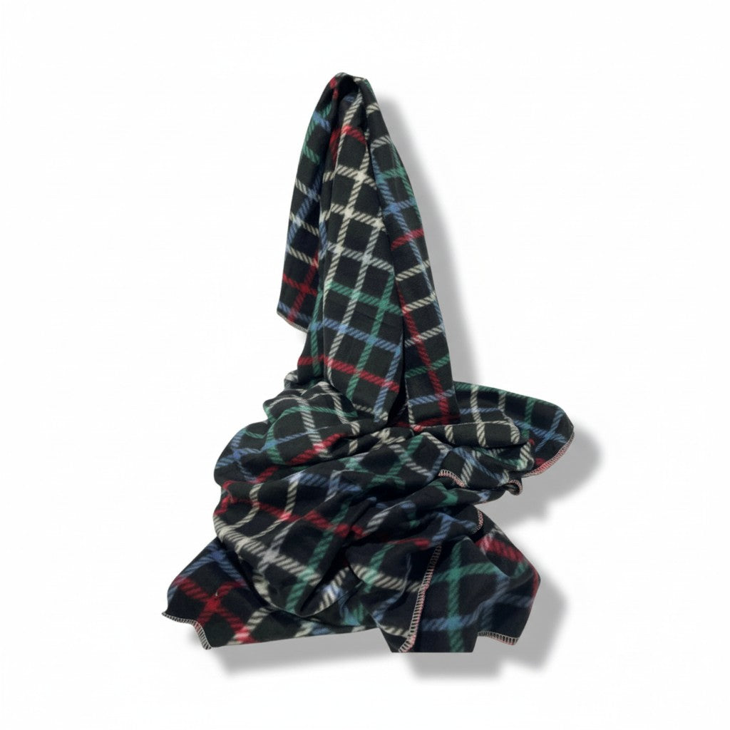 Cajita navideña Kuapets – manta + peluche perrito