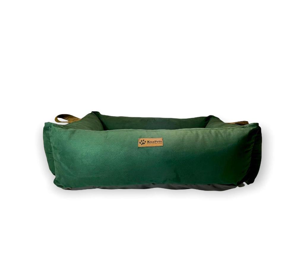 Cama para mascota modelo nido Kuapets verde botella